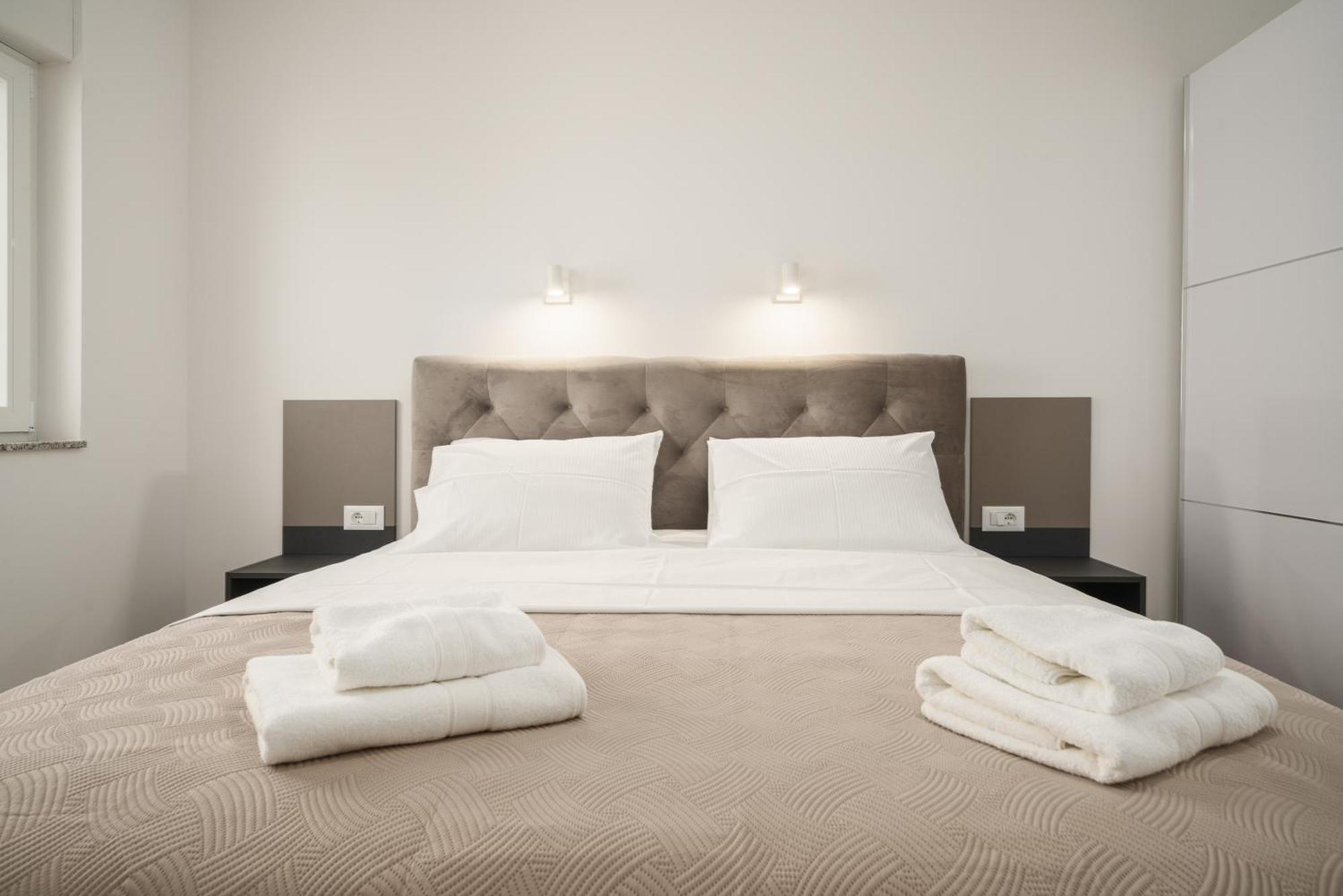 Apartments Okit Vodice Exterior foto